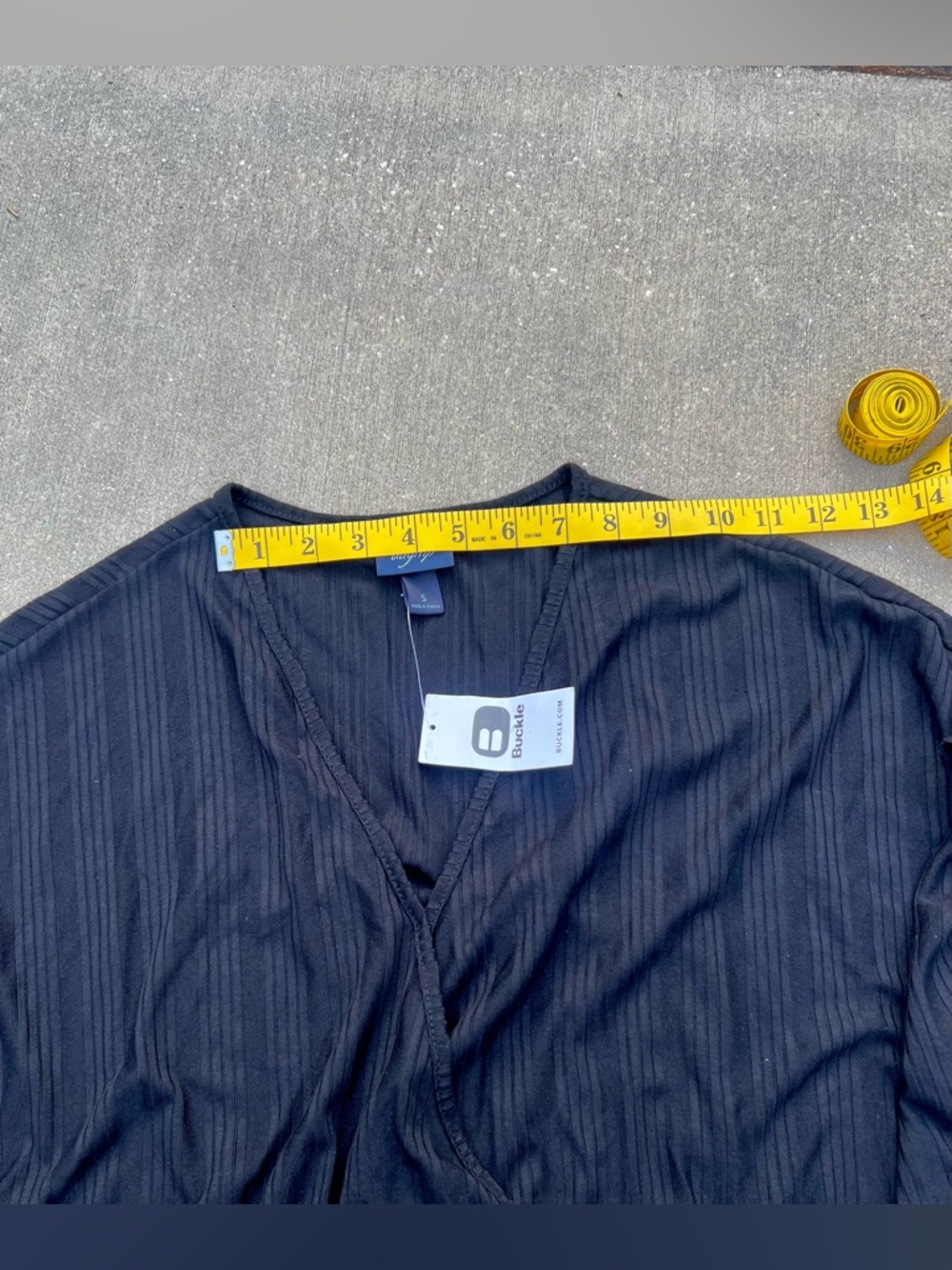 Daytrip Black SMALL Ribbed Surplice Faux Wrap Dolman Top NWT From Buckle - Picture 8 of 8